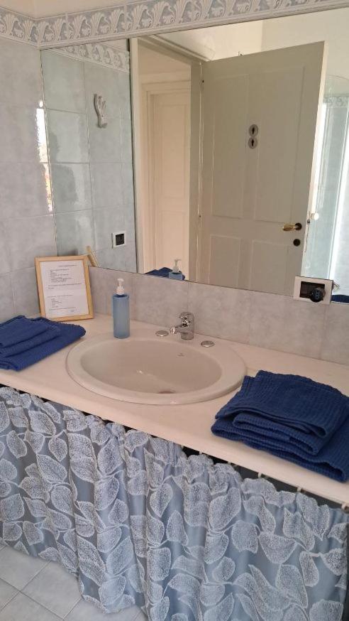 Il Profumo Di Ginestre Bed and Breakfast Olbia Buitenkant foto